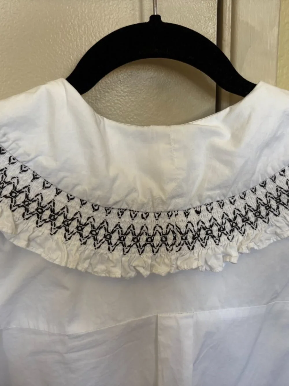 ZARA Embroidered Ruffle Collar Top – Small
